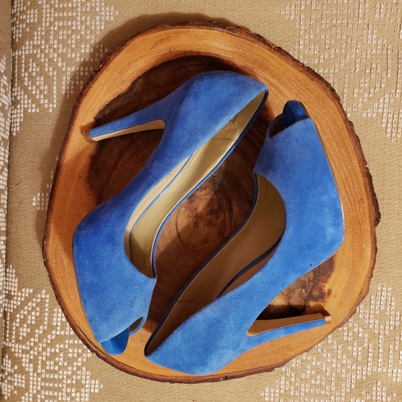 ALDO | 80's PEEP TOE SUEDE HEELED PUMPS BLUE, 7 - Picture 2 of 8